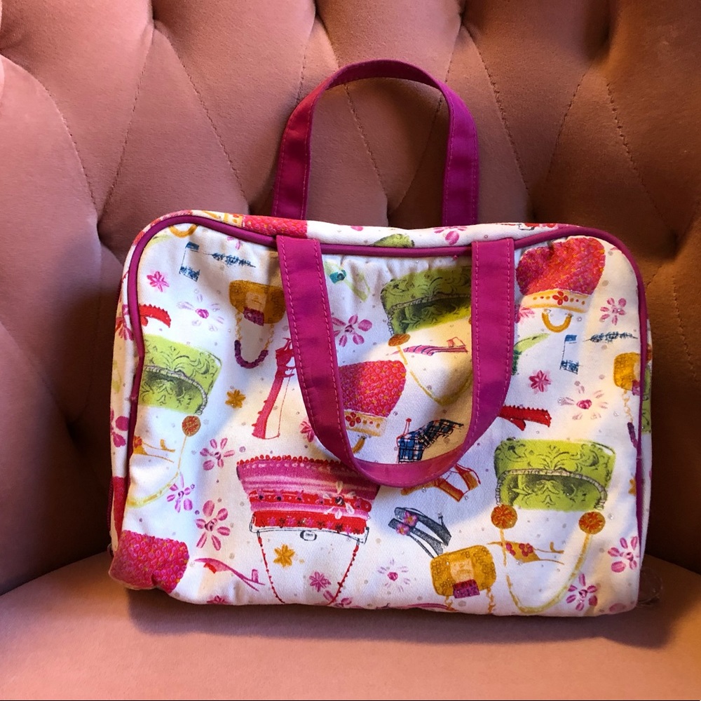 Makeup bag - Picture 1 of 3